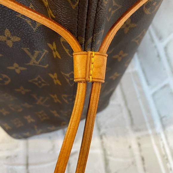 **SOLD**Louis Vuitton Neverfull GM Monogram Tote - Picture 6 of 16